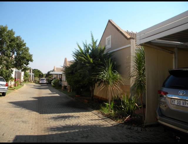 2 BEDROOM TOWNHOUSE SOLD IN ANNLIN